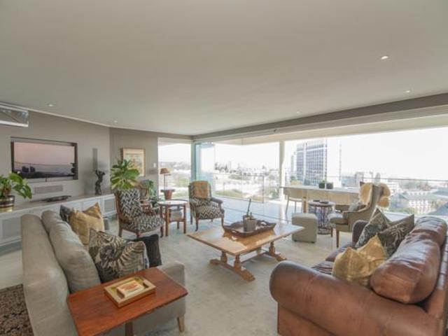 Apartment for sale in Port Elizabeth, Eastern Cape