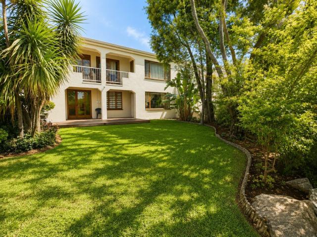 Apartment for sale in Alexandra, Gauteng