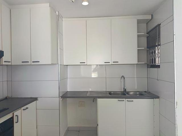 Apartment for rent in Seaview, Kwazulu-natal