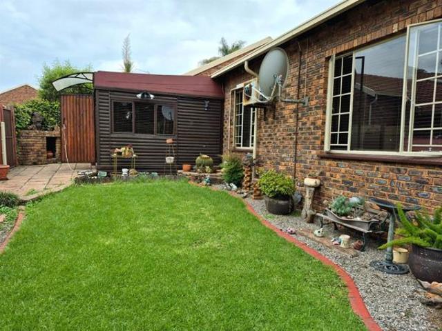 Apartment for rent in The Reeds, Gauteng