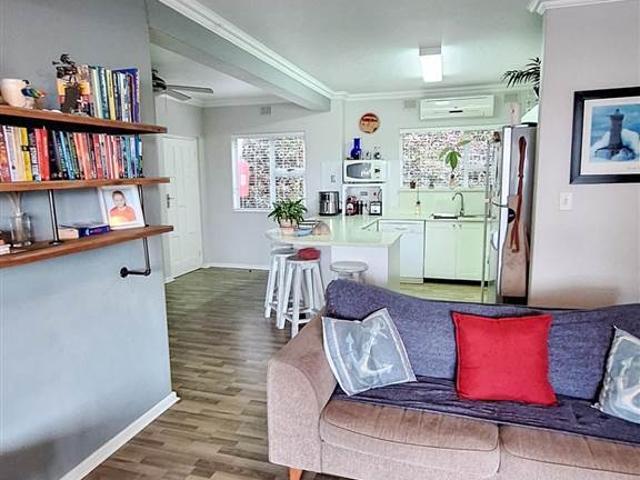Apartment for sale in Umdloti, Kwazulu-natal