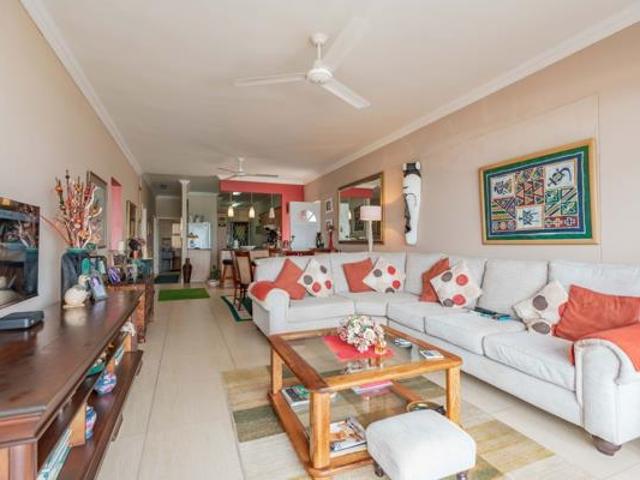 Apartment for sale in Umdloti, Kwazulu-natal