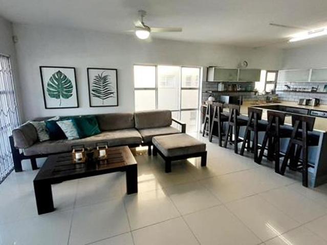 Apartment for sale in Umdloti, Kwazulu-natal