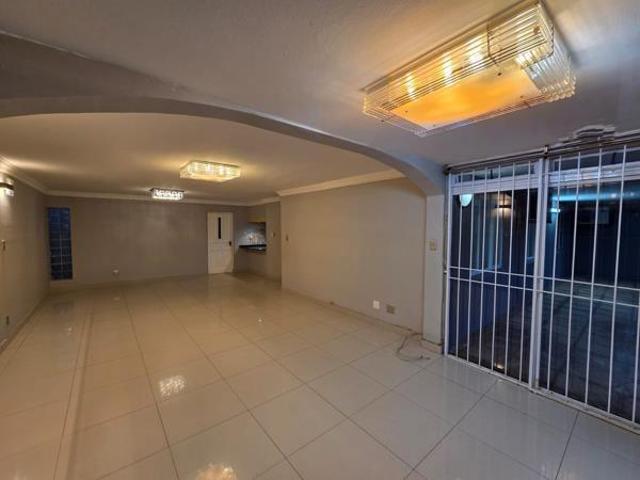 Apartment for rent in Seaview, Kwazulu-natal