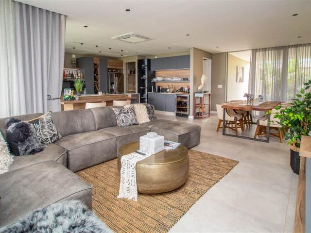Apartment for sale in Seaview, Kwazulu-natal