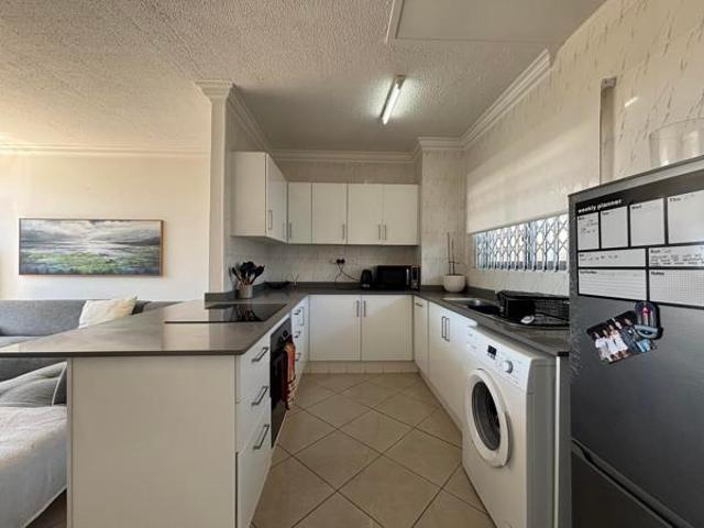 Apartment for rent in Seaview, Kwazulu-natal