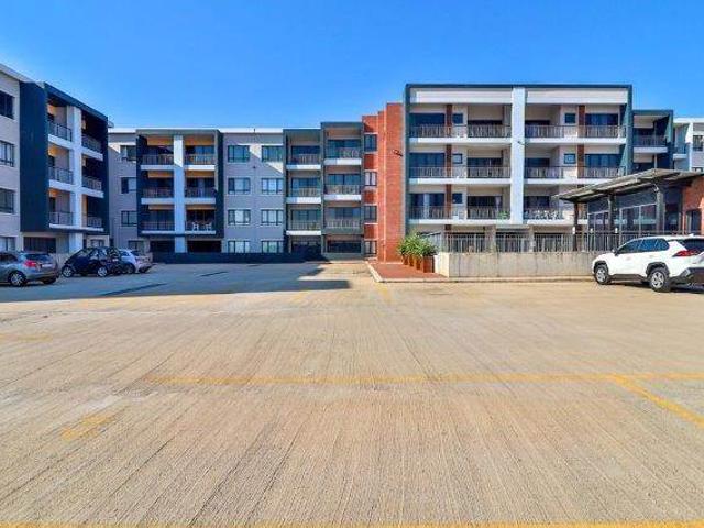 Apartment for sale in Seaview, Kwazulu-natal
