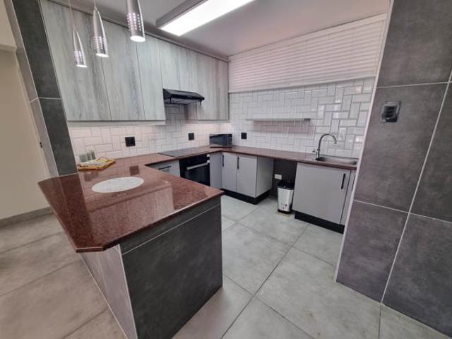 Apartment for sale in Seaview, Kwazulu-natal