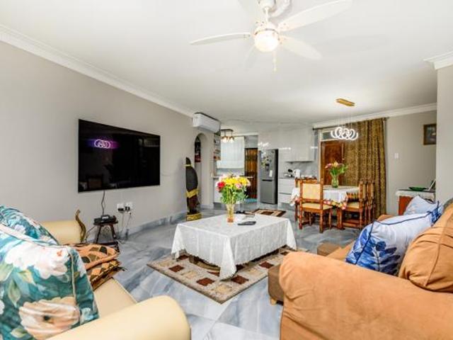 Apartment for sale in Seaview, Kwazulu-natal