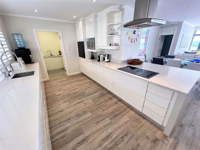Apartment for sale in Seaview, Kwazulu-natal