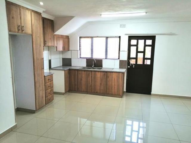 Apartment for rent in Chatsworth, Kwazulu-natal