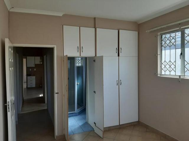 Apartment for rent in Seaview, Kwazulu-natal