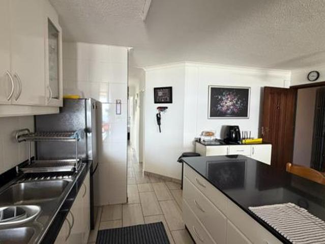 Apartment for sale in Margate, Hibiscus Coast Local Municipality