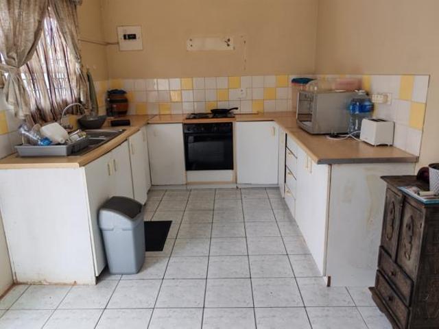 Apartment for sale in Mount Moreland, Kwazulu-natal