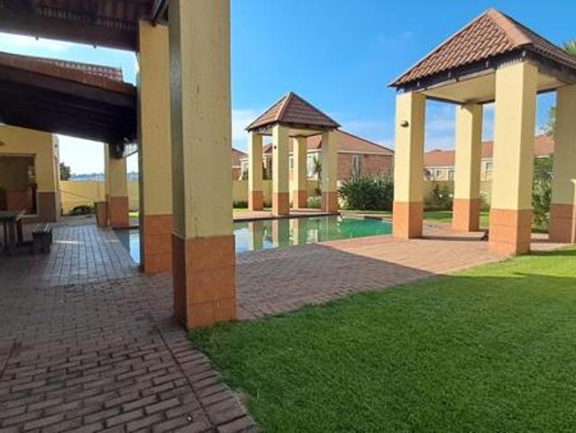Apartment for sale in Vosloorus, Gauteng