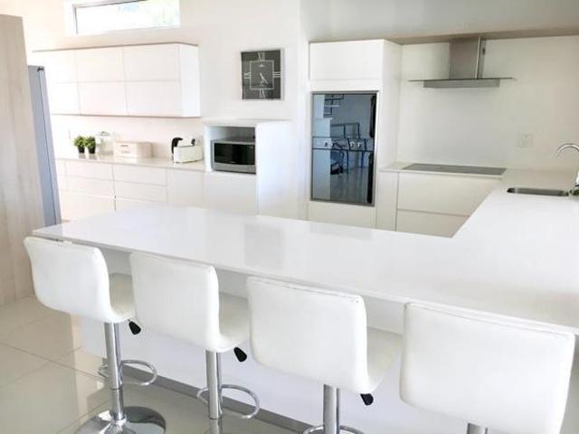 Apartment for rent in Vredehoek, Cape Town