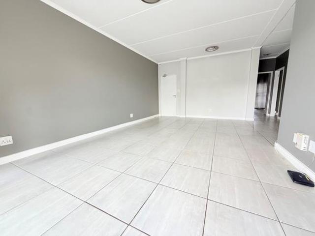 Apartment for sale in Vosloorus, Gauteng