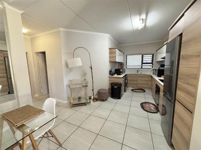 Apartment for sale in Johannesburg, City of Johannesburg Metropolitan Municipality