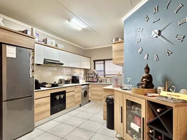 Apartment for sale in Vosloorus, Gauteng