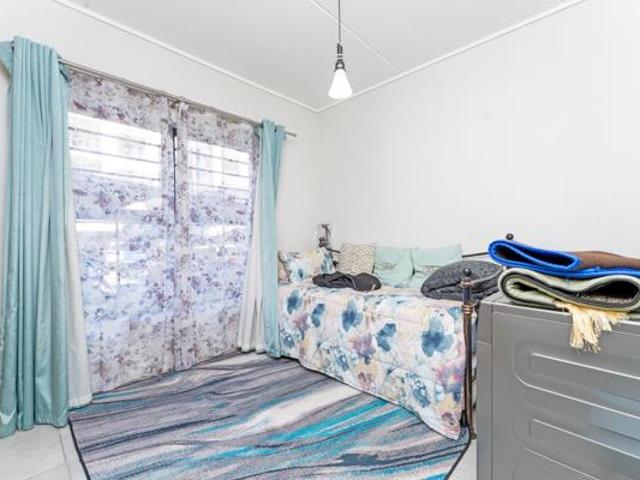 Apartment for sale in Vosloorus, Gauteng