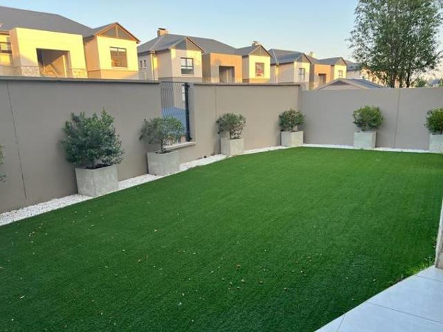 Apartment for sale in Vosloorus, Gauteng