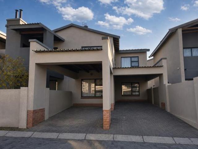 Apartment for sale in Tlhabane, North West