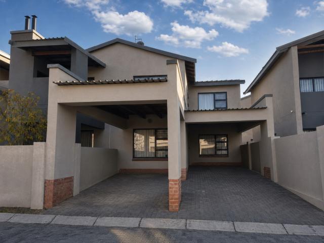 Apartment for sale in Tlhabane, North West