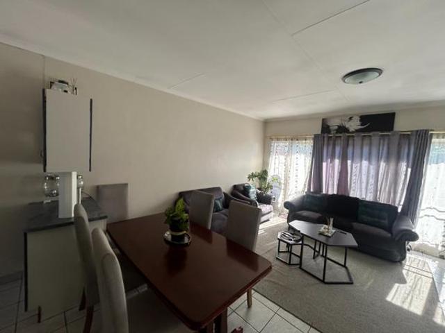 Apartment for rent in Waterkloof, Gauteng