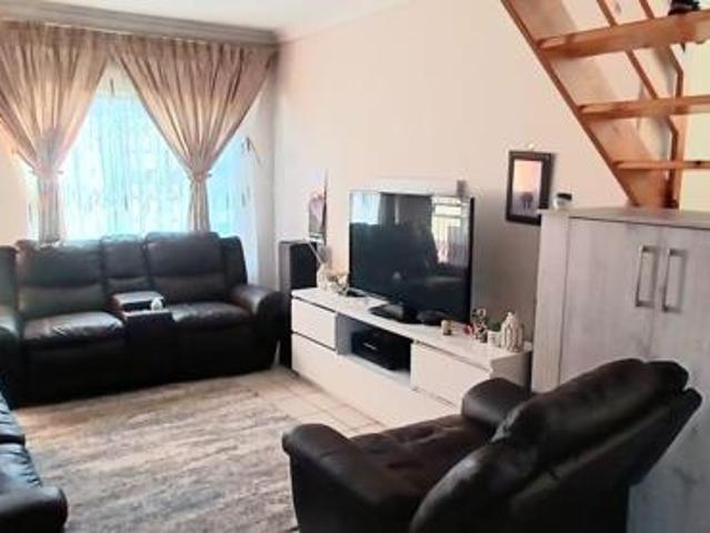 Apartment for sale in Tlhabane, North West