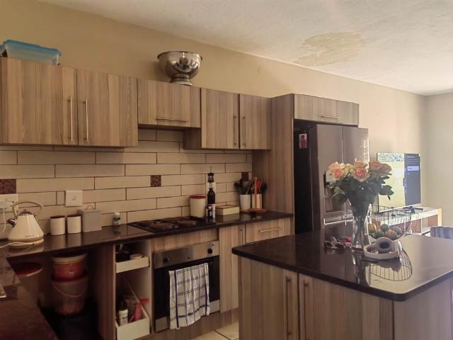 Apartment for sale in Tlhabane, North West
