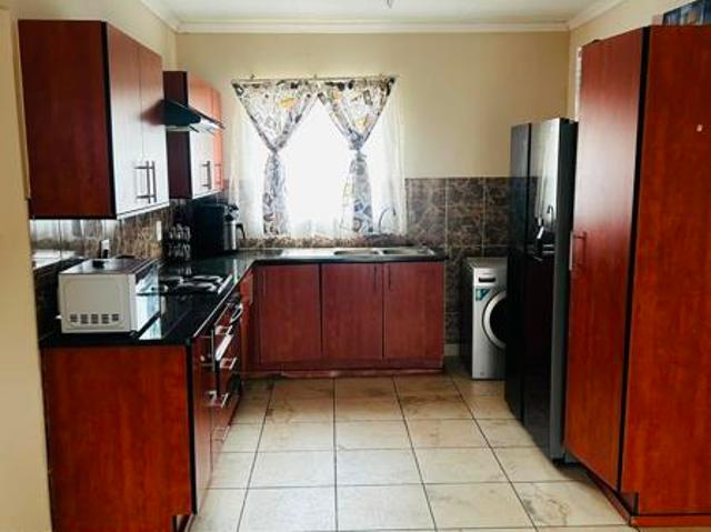Apartment for sale in Tlhabane, North West