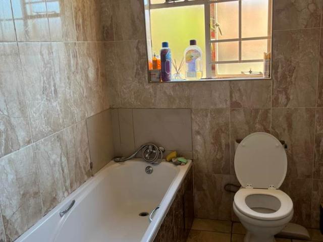 Apartment for sale in Tlhabane, North West