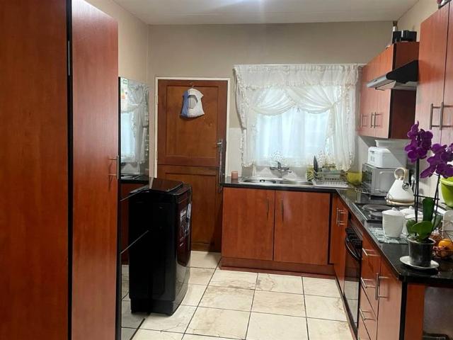 Apartment for sale in Tlhabane, North West