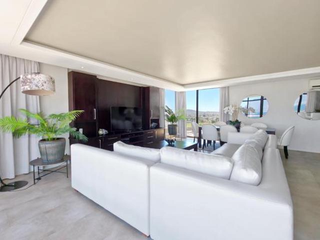 Apartment for sale in Cape Town, Western Cape