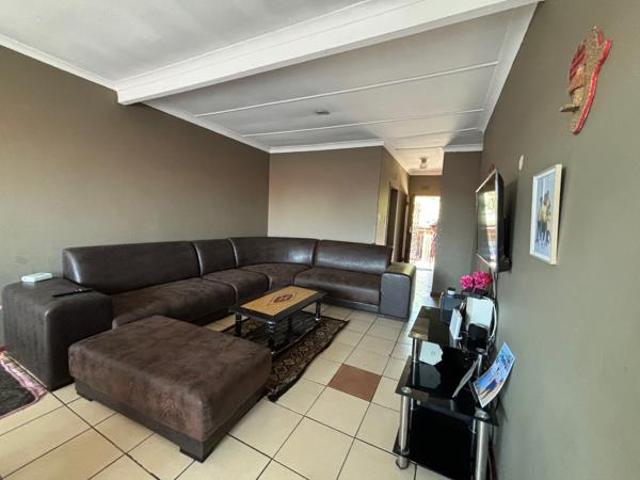Apartment for sale in Westonaria, Gauteng