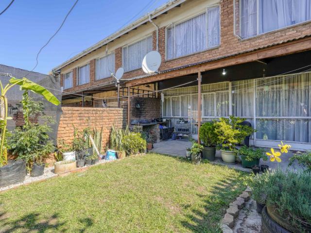 Apartment for sale in Waterkloof, Gauteng