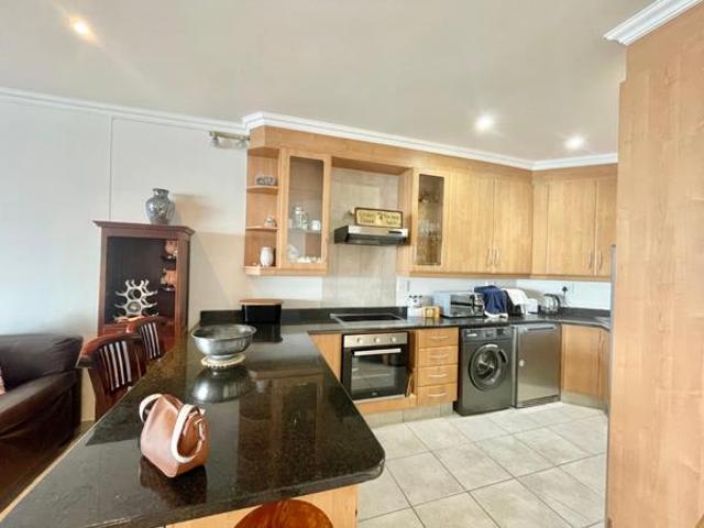 Apartment for rent in Tongaat Beach, Kwazulu-natal