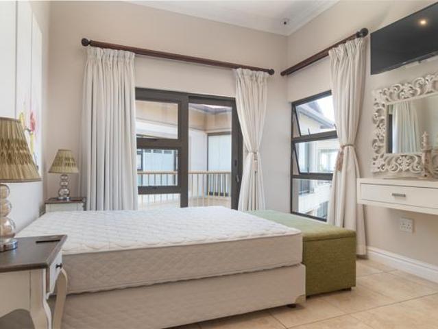Apartment for sale in Umdloti, Kwazulu-natal