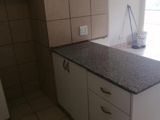Apartment for rent in Seaview, Kwazulu-natal