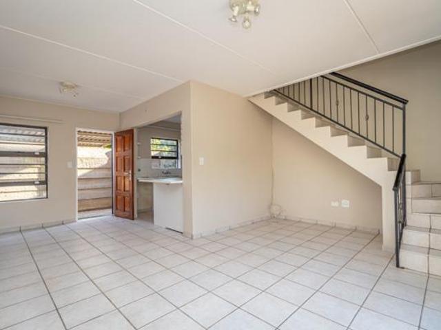 Apartment for rent in Nooitgedacht, Gauteng