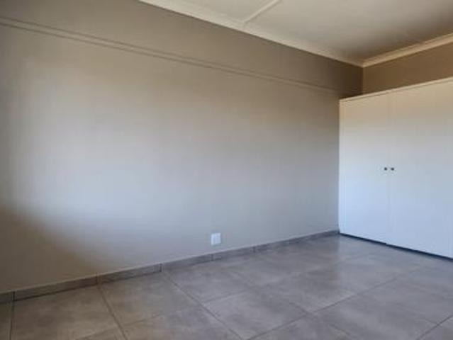 Apartment for sale in Dr Kenneth Kaunda, North West
