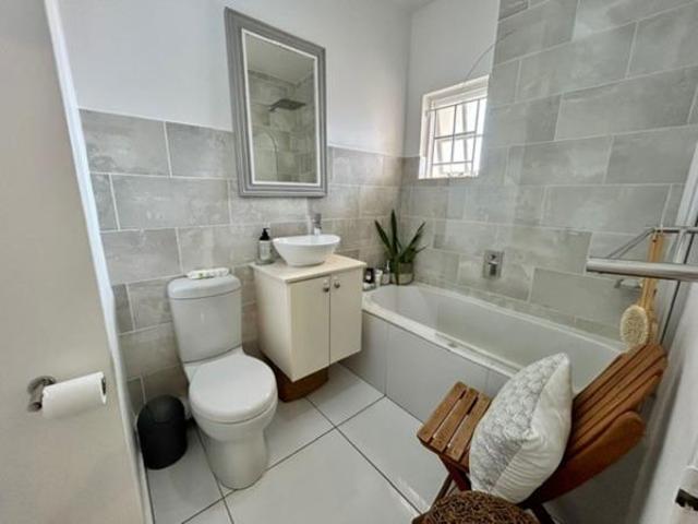 Apartment for sale in Princess Grant, Kwazulu-natal