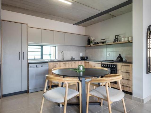 Apartment for rent in Waterkloof, Gauteng