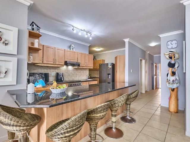 Apartment for sale in Seaview, Kwazulu-natal