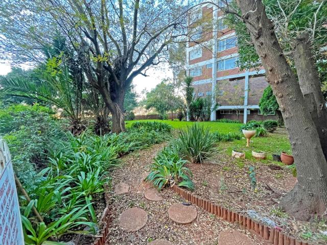 Apartment for sale in Vosloorus, Gauteng