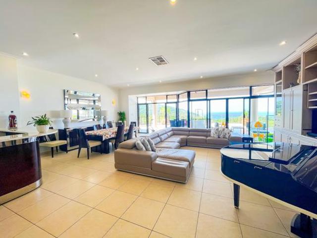 Apartment for sale in Princess Grant, Kwazulu-natal