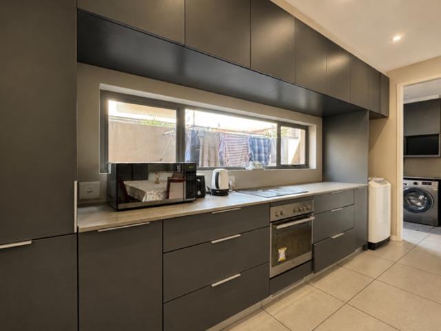 Apartment for sale in Princess Grant, Kwazulu-natal