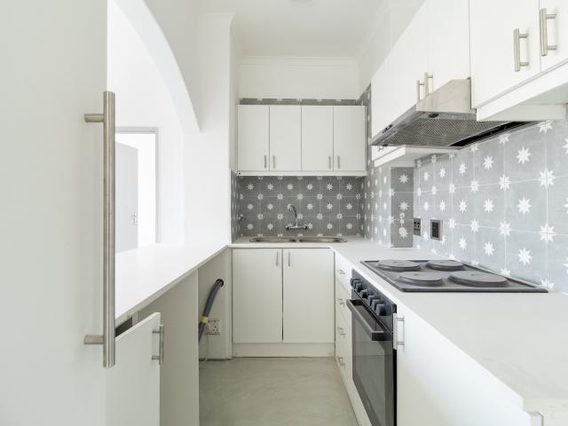 Apartment for rent in Southern Suburbs, Western Cape