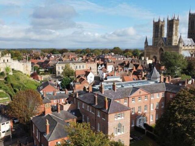 Apartment for sale in Lincoln, Whitton Park