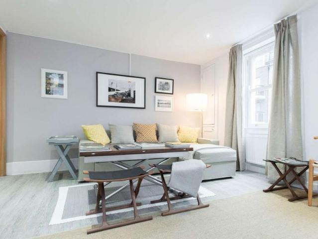 Apartment for rent in Lyons, Greater London